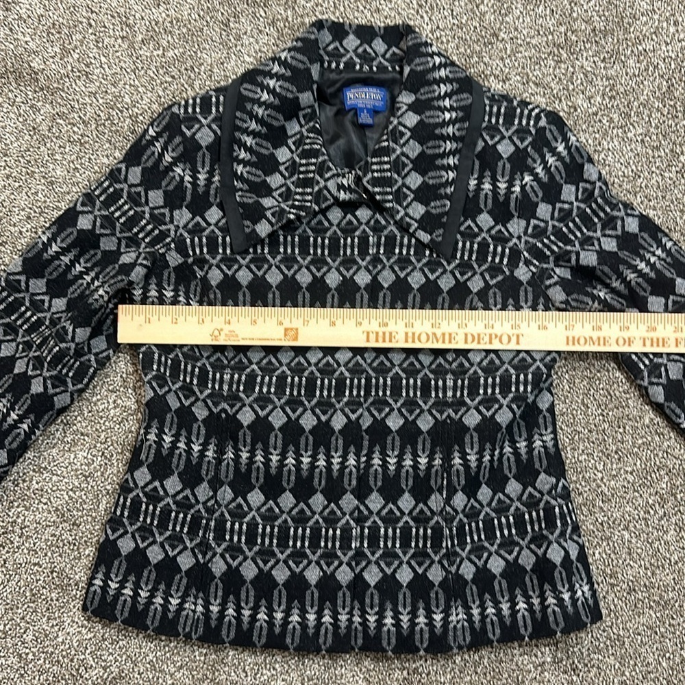 Pendleton virgin wool Aztec houndstooth jacket. Small petite - Picture 5 of 9